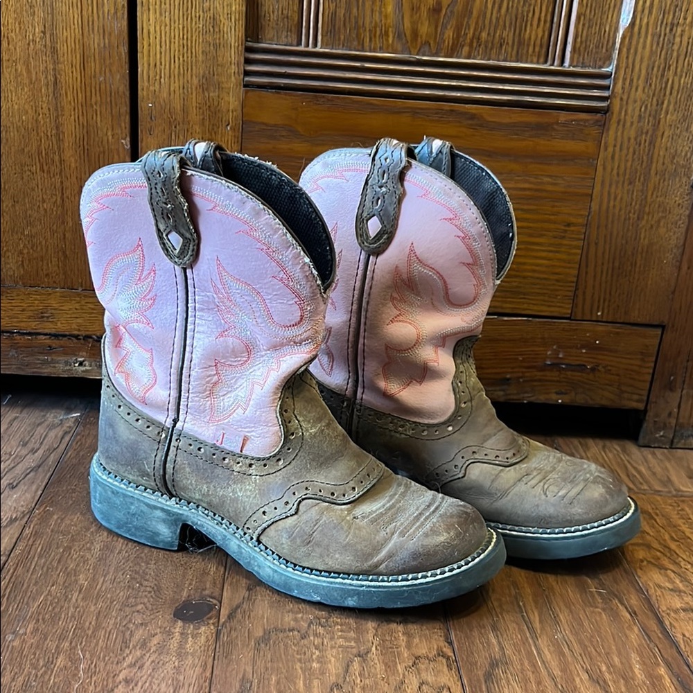 Pink Fat Baby Justin Boots 7.5